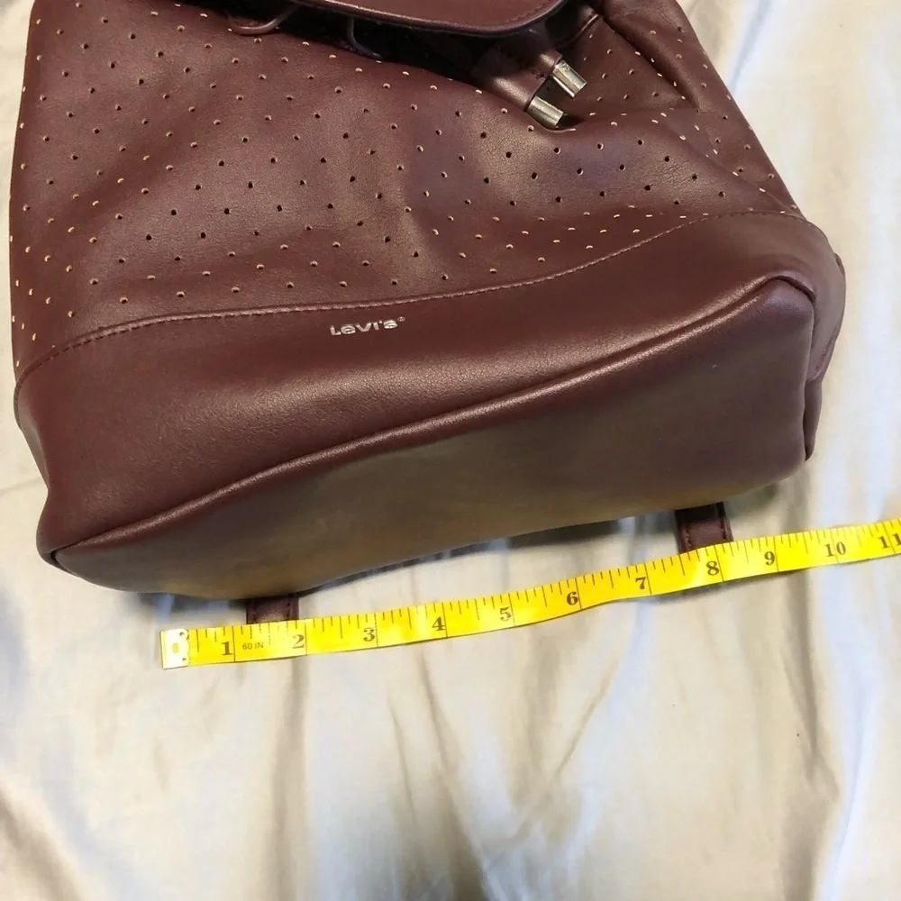 Levi’s mini backpack drawstring purse faux leather - Picture 5 of 7